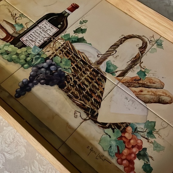 Kitchen serving tray with gorgeous wine mosaic - Picture 2 of 5
